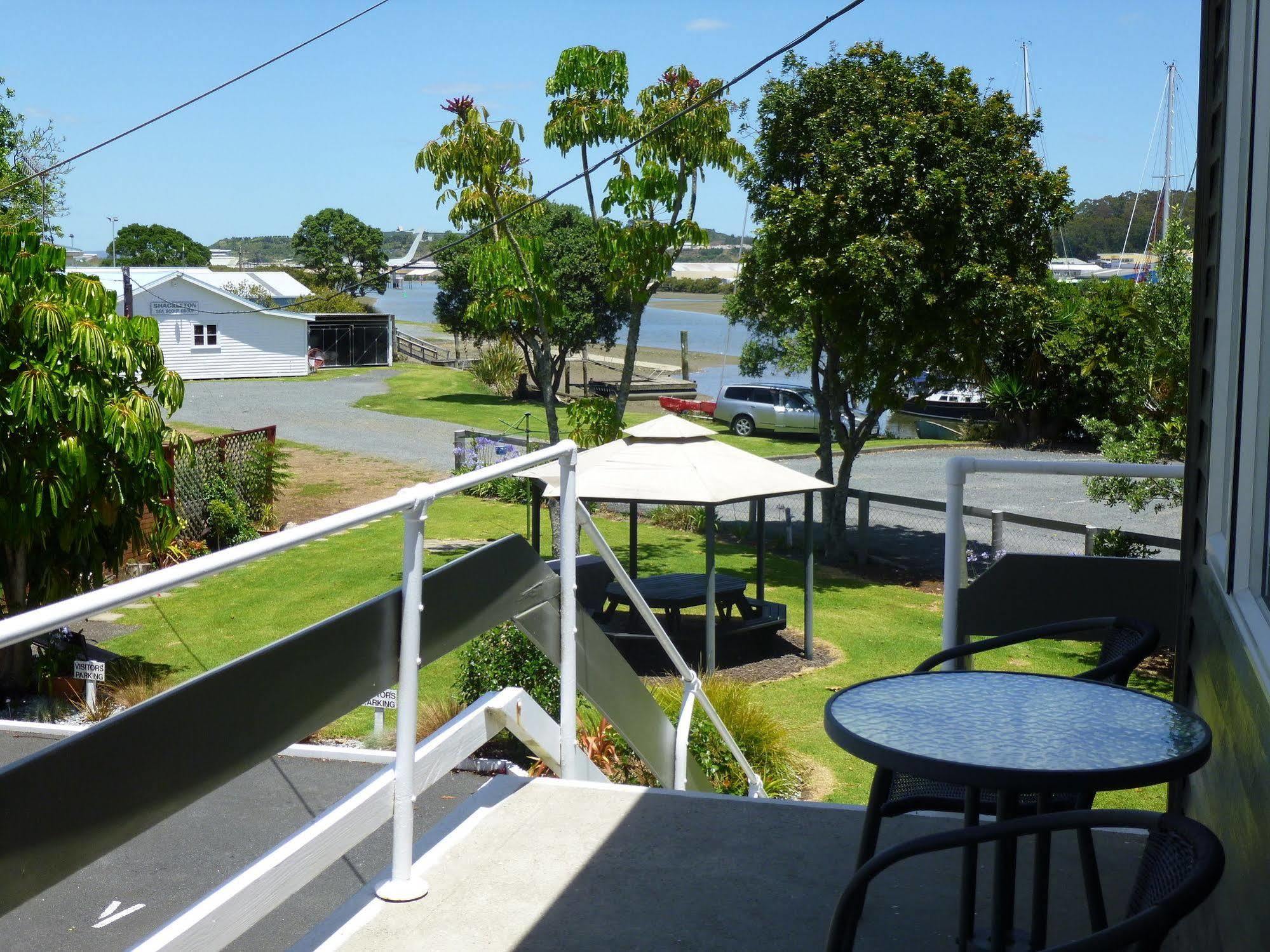 Marina Court Motel & Apartments Whangarei Exterior foto